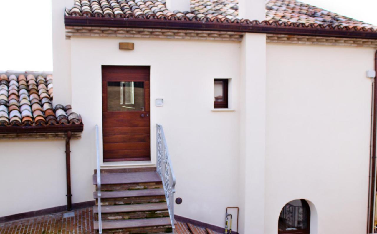 Agriturismo Pozzuolo Serrungarina Zewnętrze zdjęcie
